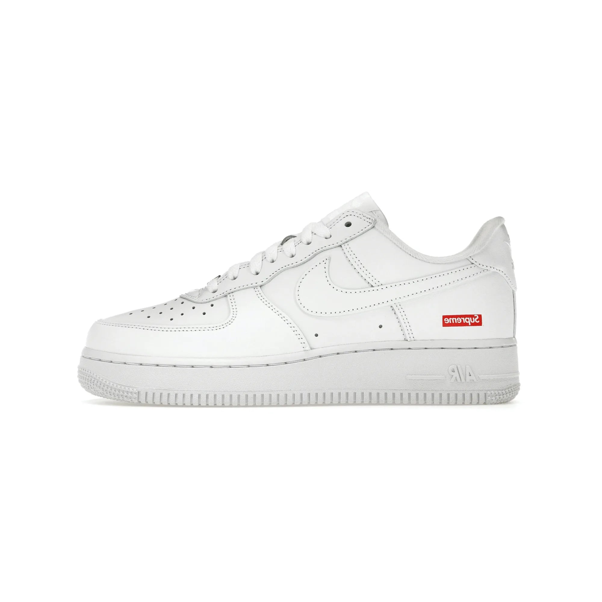 Nike Air Force 1 Low Supreme White