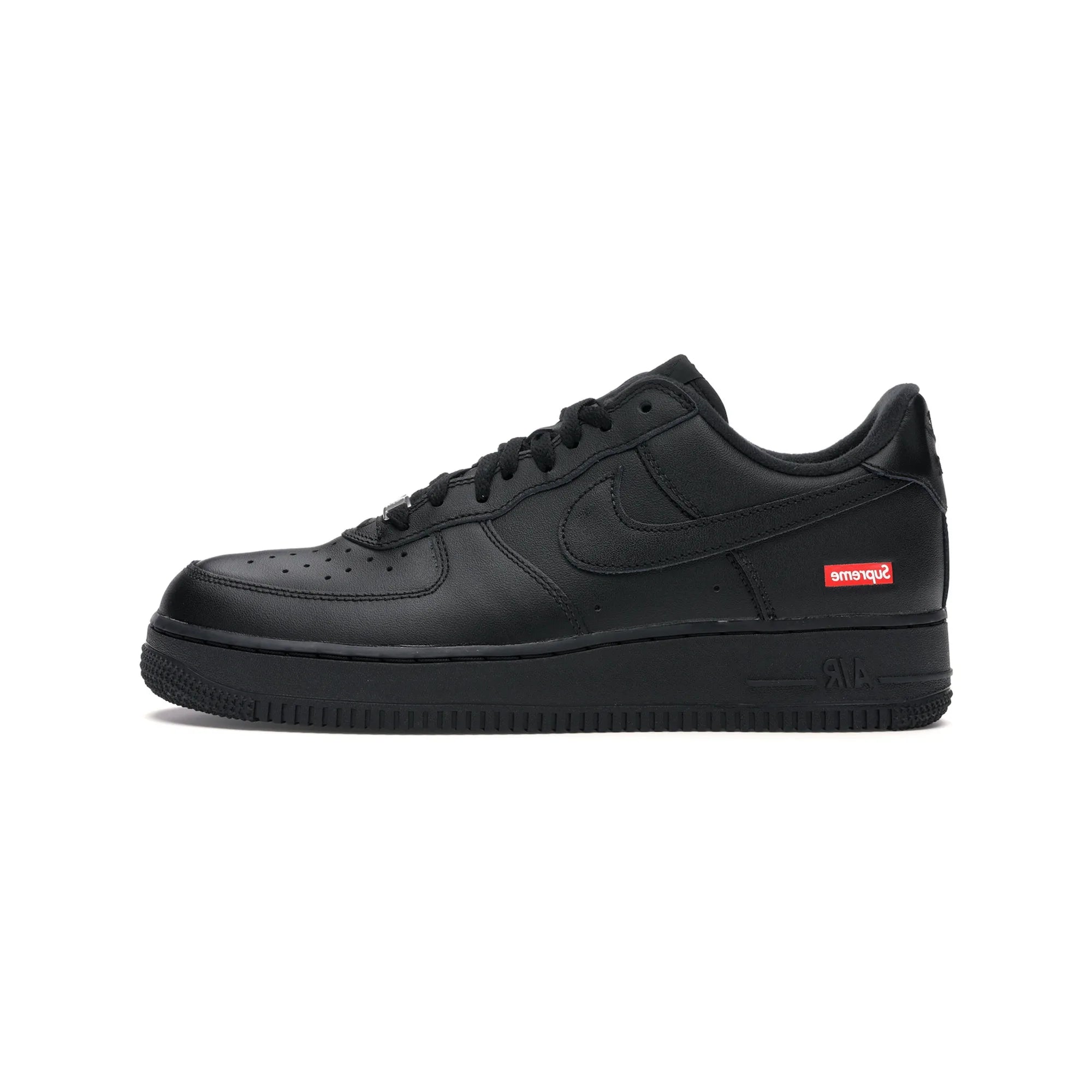 Nike Air Force 1 Low Supreme Black