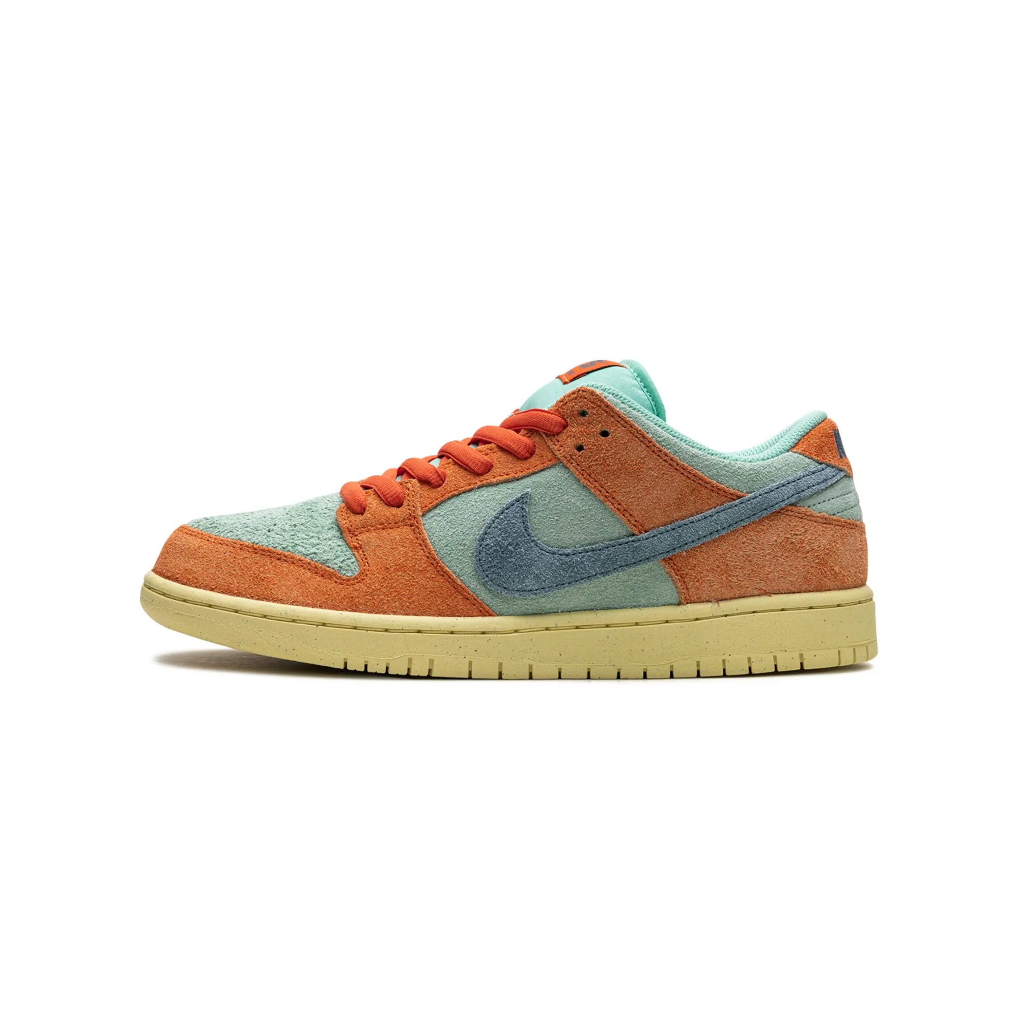 Nike SB Dunk Low Orange Emerald Rise