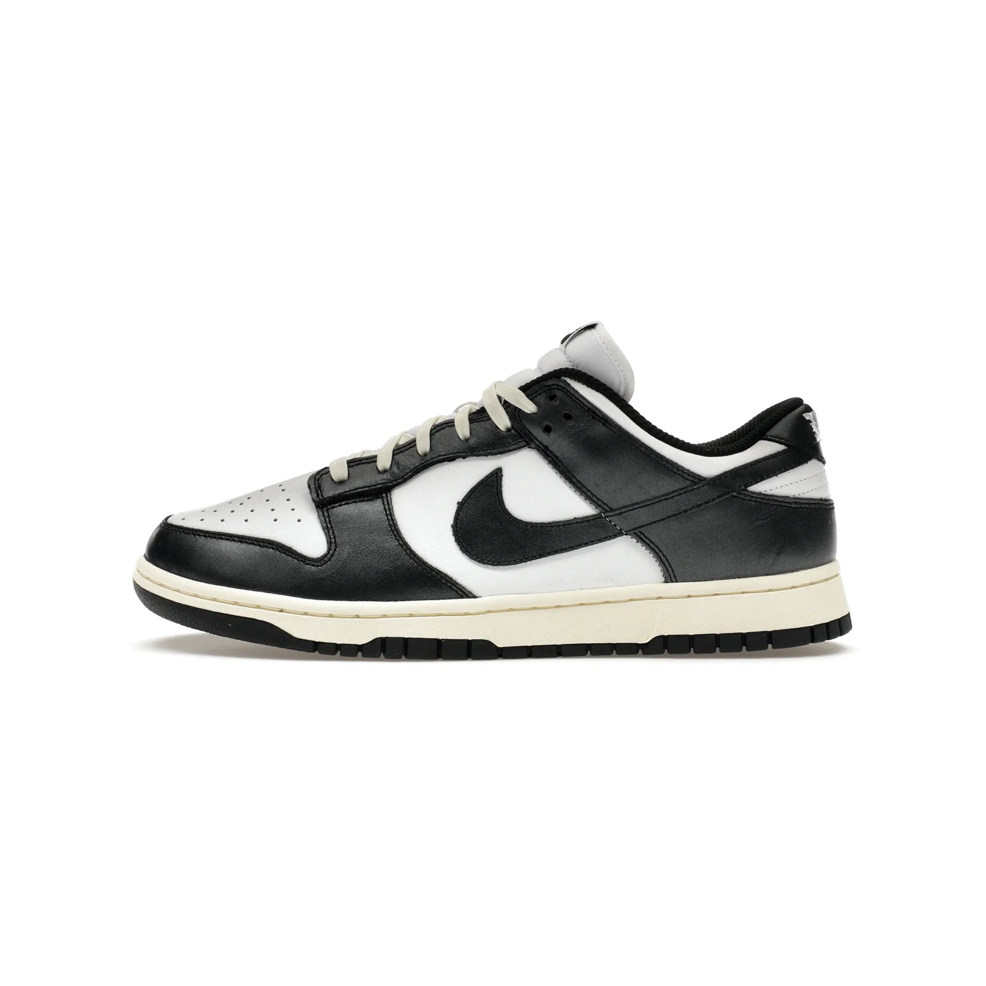 Nike Dunk Low Vintage Panda (W)